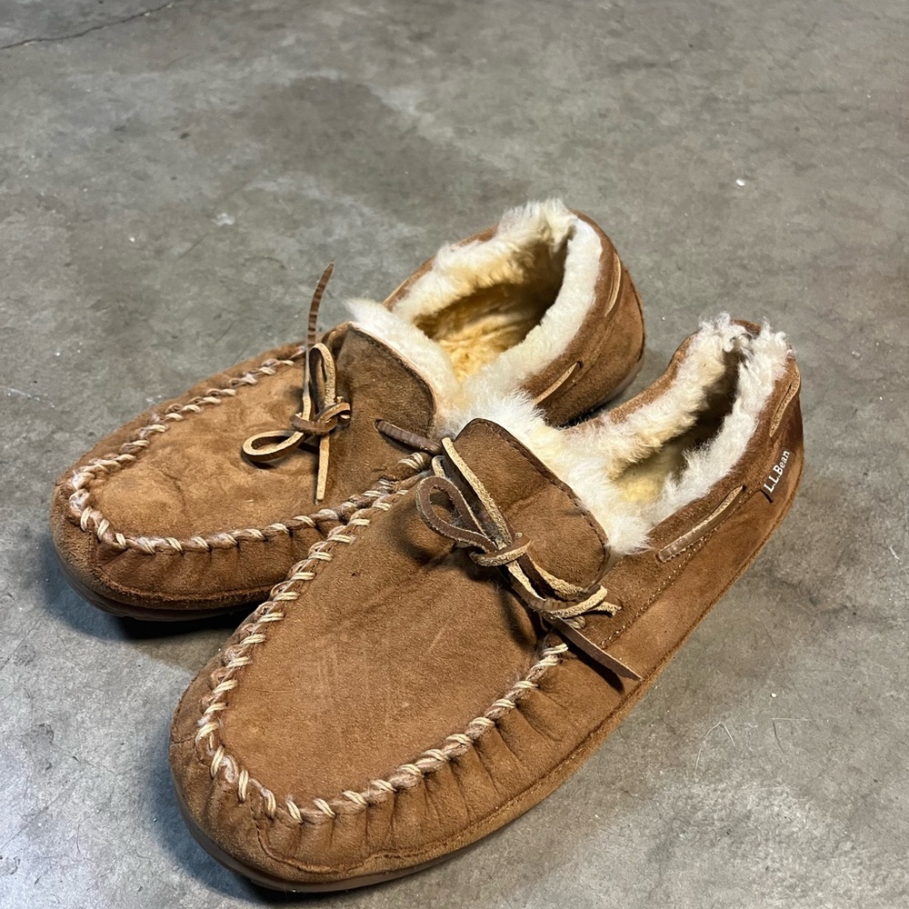 Men’s LL Bean Wicked Good Sheepskin Moccasins